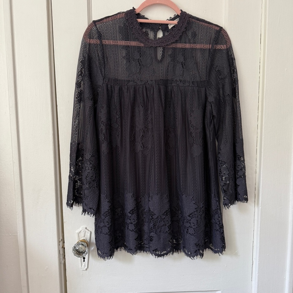Chance or Fate Charcoal Lace Sheer Yoke Tunic Size L